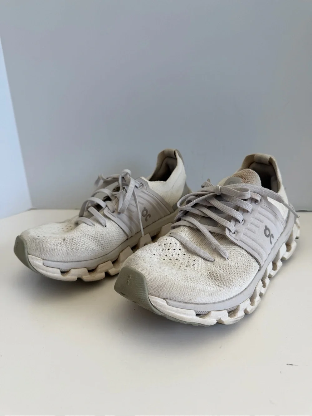 On Cloud Cloudswift White Running Shoes Women’s Size 6.5 EU 37.5 Sneakers